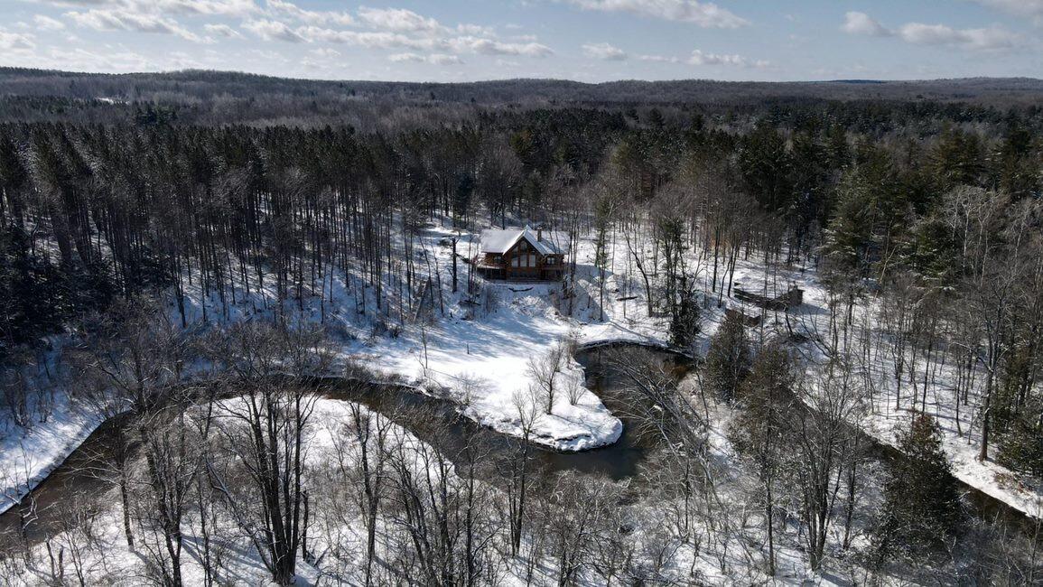 Edgetts Lodge, Luther Michigan, Every season is lodge season